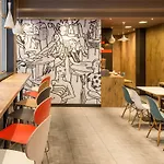 Ibis Perret Hotel 3*