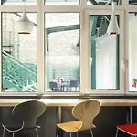 Ibis Perret