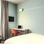 Ibis Perret