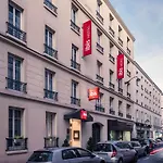 Szálloda Ibis Perret 3*