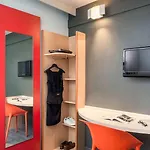 Ibis Perret 3* Λεβαλουά Περέ