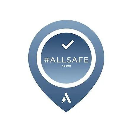 Ibis Perret מלון 3*