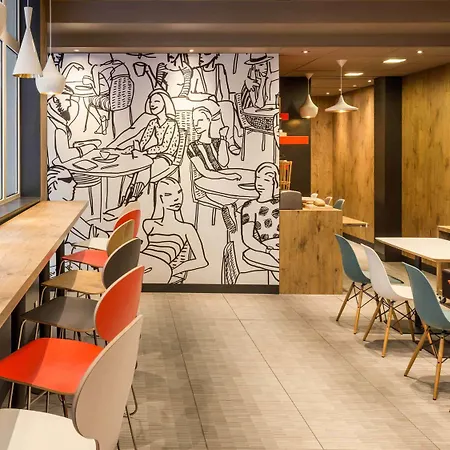 Ibis Perret Hotel