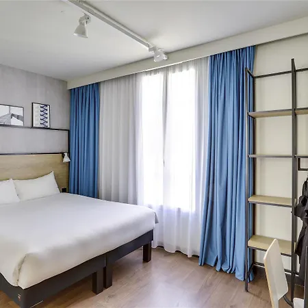 מלון Ibis Perret 3*