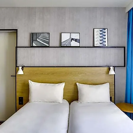Ibis Perret 3*