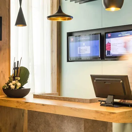 Отель Ibis Perret 3*
