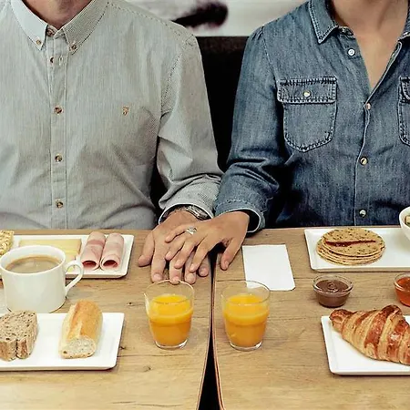 Ibis Perret מלון לוולואה פרה